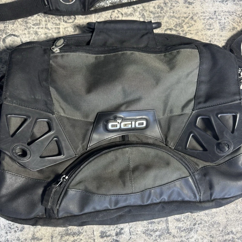 Ogio Travel Manipulator Laptop Bag Black Preowned